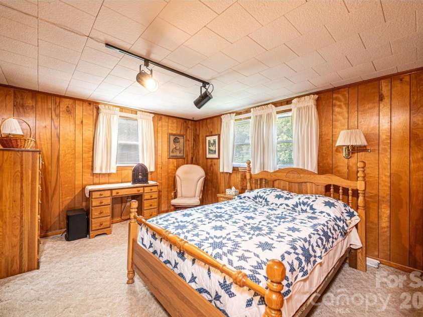 452 Swanson Drive, Lenoir, NC 28645.  MLS# CAR4389760, YatesRealty ID 27978. 