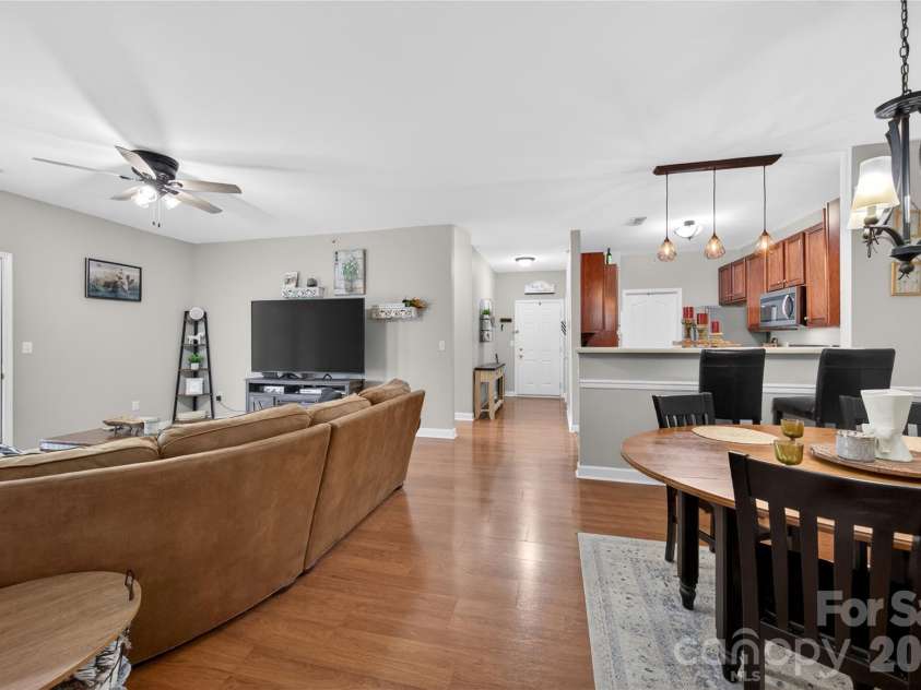 11921 Ridgeway Park Drive, Charlotte, NC 28277.  MLS# CAR4385924, YatesRealty ID 27979. 