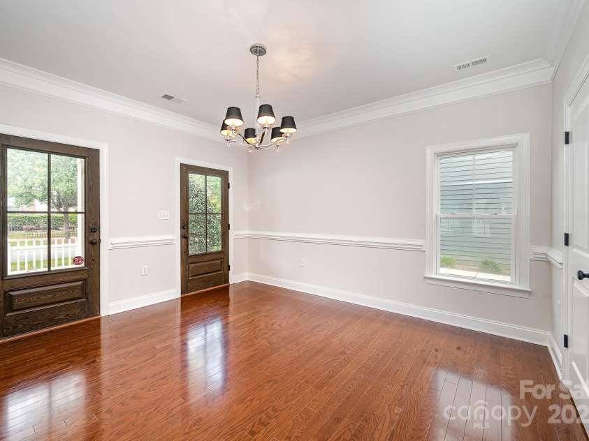 6304 Kennard Drive, Charlotte, NC 28216.  MLS# CAR4283125, YatesRealty ID 27979. 