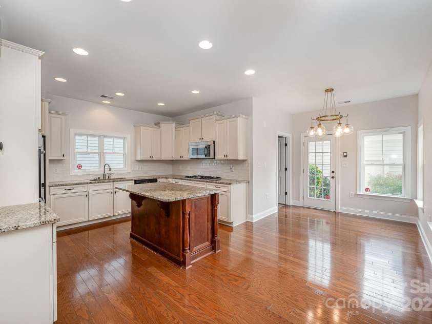 6304 Kennard Drive, Charlotte, NC 28216.  MLS# CAR4283125, YatesRealty ID 27979. 