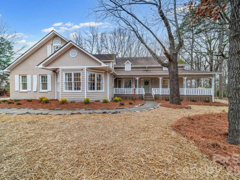 2721 Tara Drive, Monroe, NC 28112.  MLS# CAR4336627, YatesRealty ID 2798. 