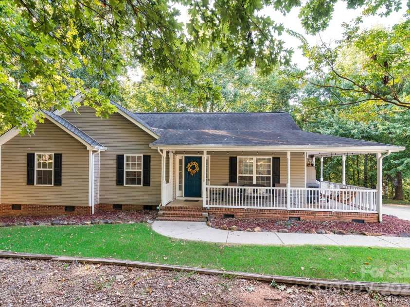 914 Ragin Lane, Rock Hill, SC 29732.  MLS# CAR4297529, YatesRealty ID 2798. 