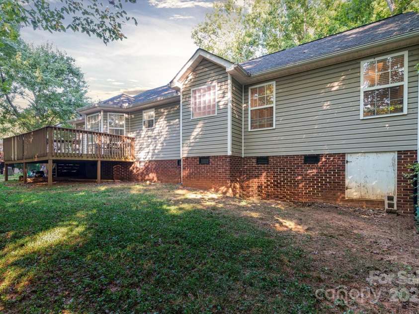 914 Ragin Lane, Rock Hill, SC 29732.  MLS# CAR4297529, YatesRealty ID 2798. 