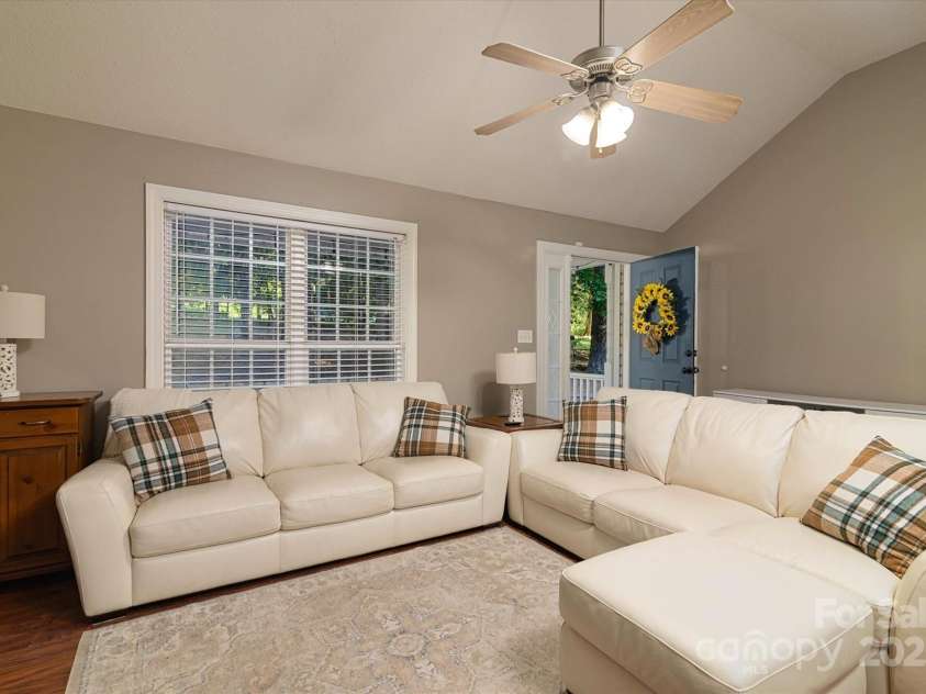 914 Ragin Lane, Rock Hill, SC 29732.  MLS# CAR4297529, YatesRealty ID 2798. 