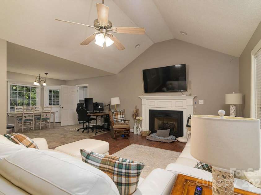 914 Ragin Lane, Rock Hill, SC 29732.  MLS# CAR4297529, YatesRealty ID 2798. 