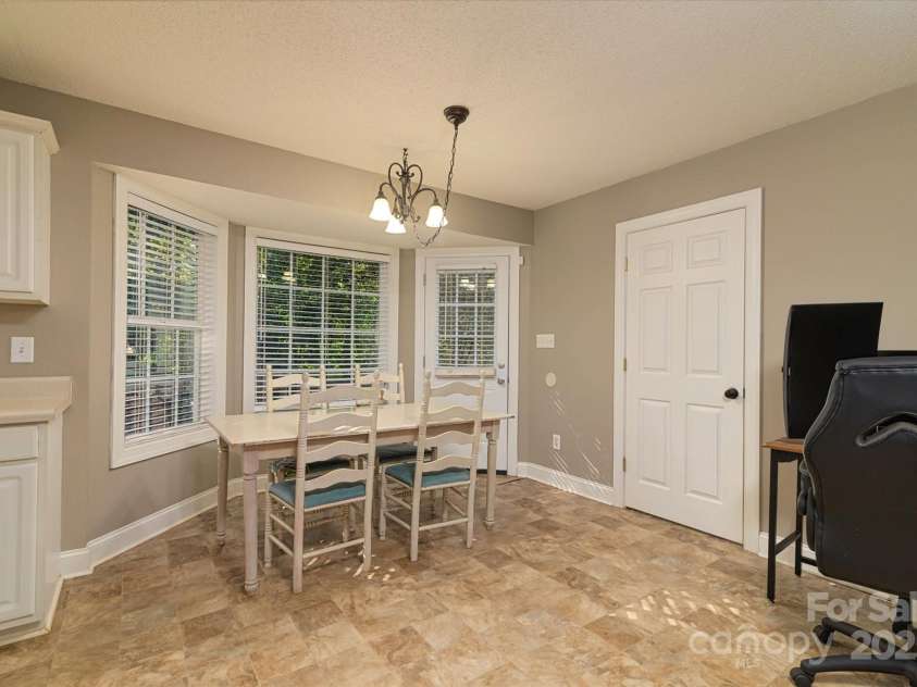 914 Ragin Lane, Rock Hill, SC 29732.  MLS# CAR4297529, YatesRealty ID 2798. 