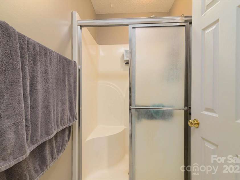 914 Ragin Lane, Rock Hill, SC 29732.  MLS# CAR4297529, YatesRealty ID 2798. 
