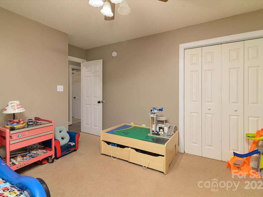 914 Ragin Lane, Rock Hill, SC 29732.  MLS# CAR4297529, YatesRealty ID 2798. 