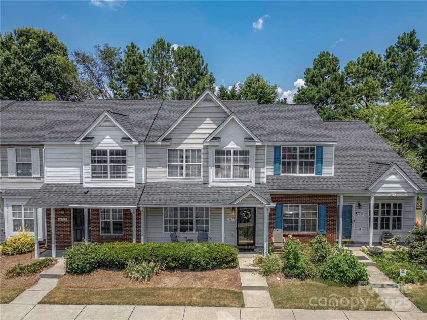 14217 Tranters Creek Lane, Charlotte, NC 28273.  MLS# CAR4281480, YatesRealty ID 27981. 