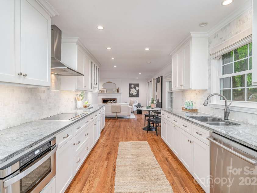 6749 Windyrush Road, Charlotte, NC 28226.  MLS# CAR4259624, YatesRealty ID 27982. 