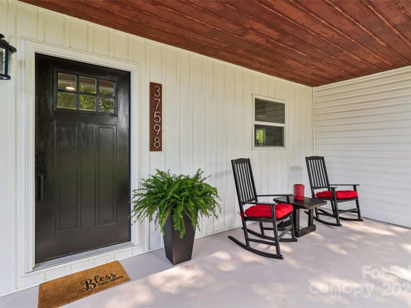 37598 Mountain Creek Road, New London, NC 28127.  MLS# CAR4258380, YatesRealty ID 27983. 37598 Mountain Creek Rd