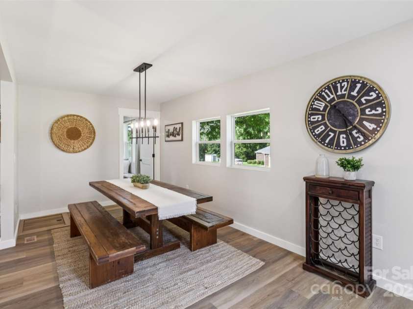 37598 Mountain Creek Road, New London, NC 28127.  MLS# CAR4258380, YatesRealty ID 27983. Dining