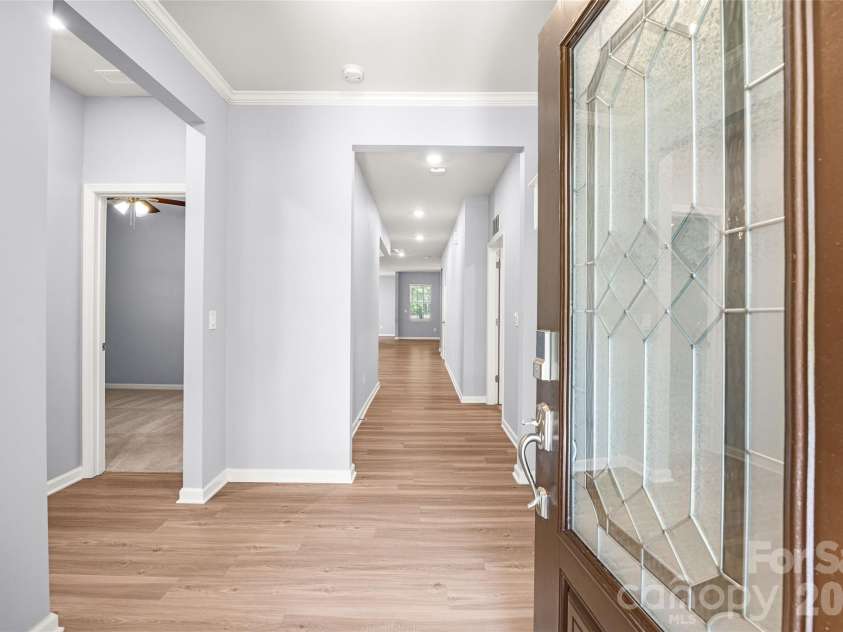 2321 Napa Valley Drive, Waxhaw, NC 28173.  MLS# CAR4389145, YatesRealty ID 27984. 