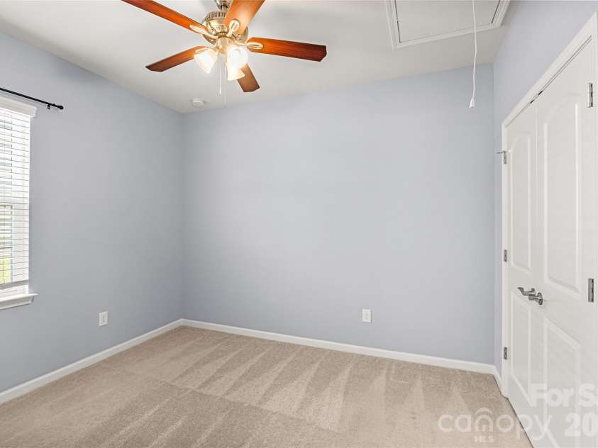 2321 Napa Valley Drive, Waxhaw, NC 28173.  MLS# CAR4389145, YatesRealty ID 27984. 
