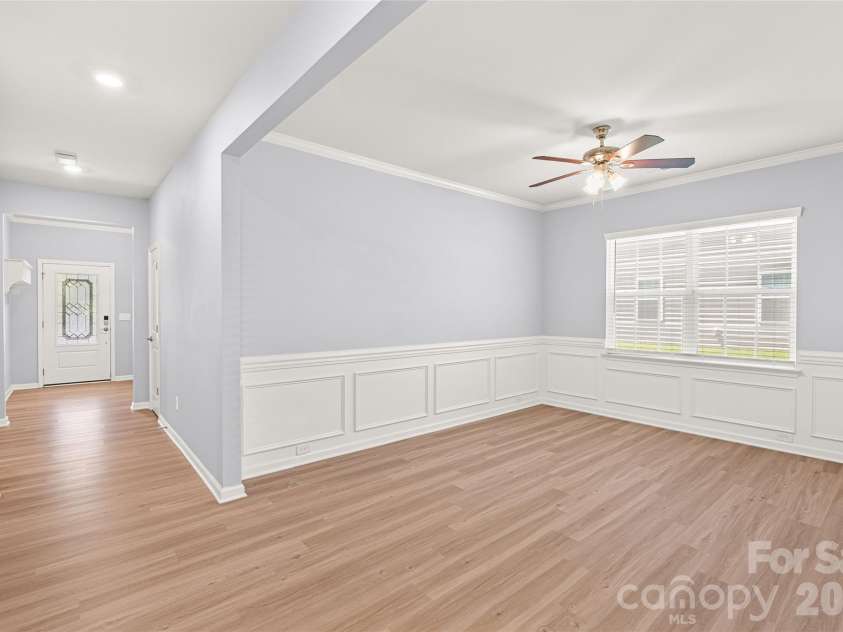 2321 Napa Valley Drive, Waxhaw, NC 28173.  MLS# CAR4389145, YatesRealty ID 27984. 