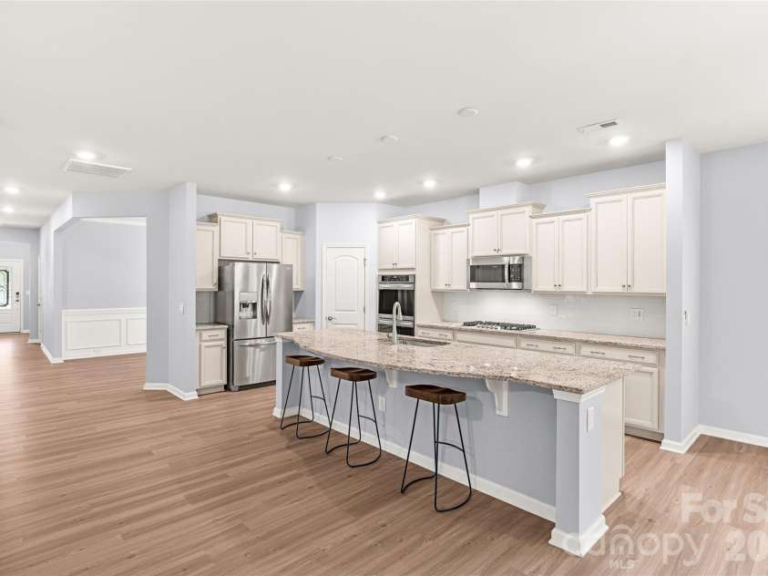 2321 Napa Valley Drive, Waxhaw, NC 28173.  MLS# CAR4389145, YatesRealty ID 27984. 