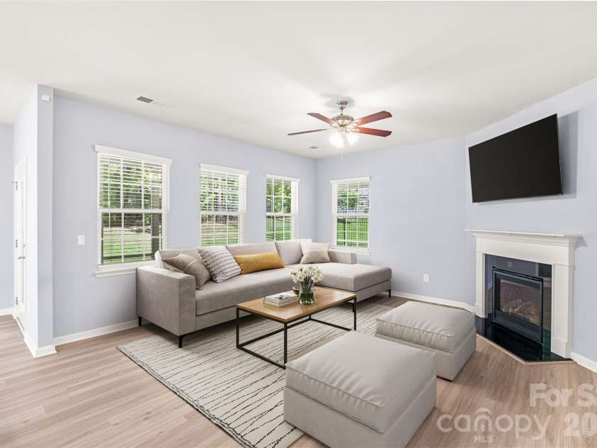 2321 Napa Valley Drive, Waxhaw, NC 28173.  MLS# CAR4389145, YatesRealty ID 27984. 