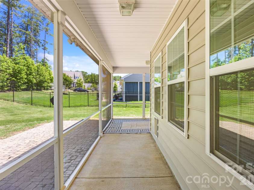 2321 Napa Valley Drive, Waxhaw, NC 28173.  MLS# CAR4389145, YatesRealty ID 27984. 