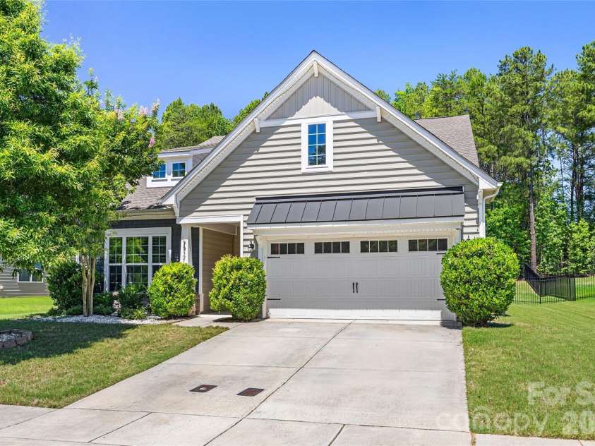 2321 Napa Valley Drive, Waxhaw, NC 28173.  MLS# CAR4389145, YatesRealty ID 27984. 