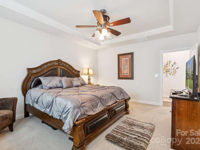 11927 Hambright Road, Huntersville, NC 28078.  MLS# CAR4280992, YatesRealty ID 27985. 