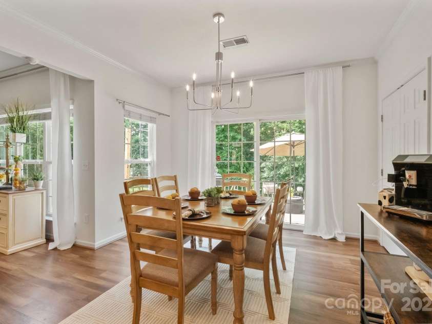 137 Branchview Drive, Mooresville, NC 28115.  MLS# CAR4273548, YatesRealty ID 27986. 