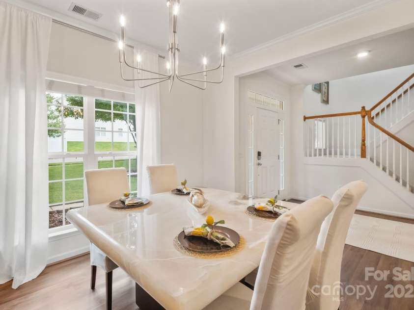 137 Branchview Drive, Mooresville, NC 28115.  MLS# CAR4273548, YatesRealty ID 27986. 