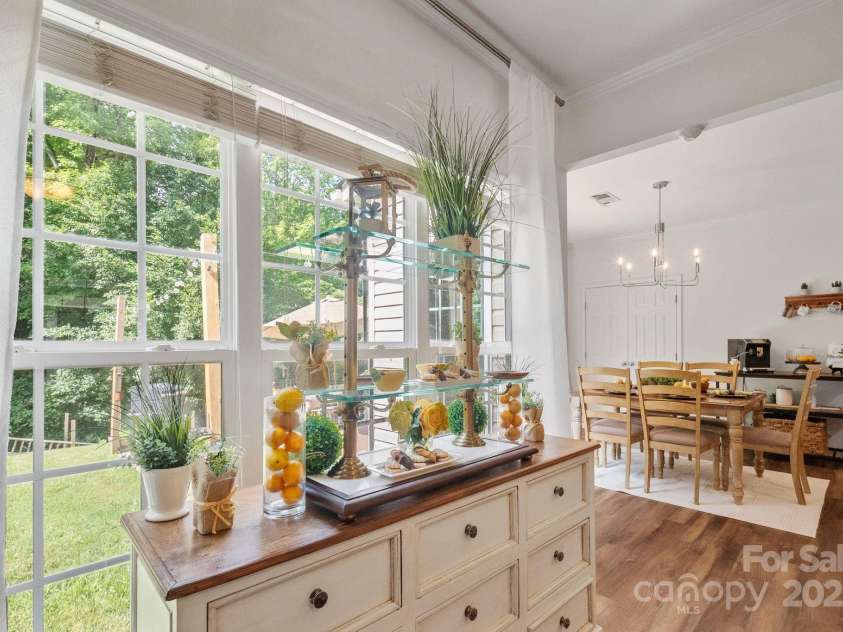 137 Branchview Drive, Mooresville, NC 28115.  MLS# CAR4273548, YatesRealty ID 27986. 
