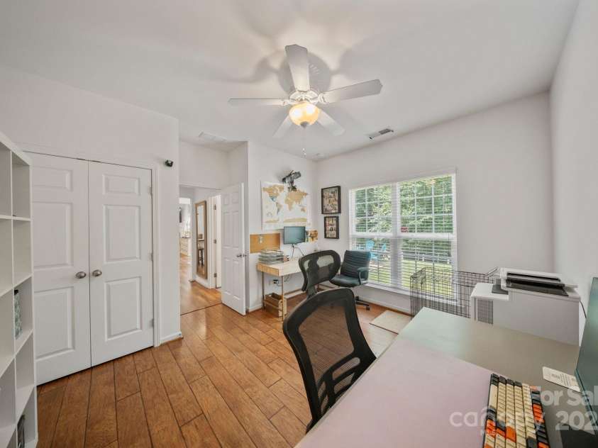 137 Branchview Drive, Mooresville, NC 28115.  MLS# CAR4273548, YatesRealty ID 27986. 