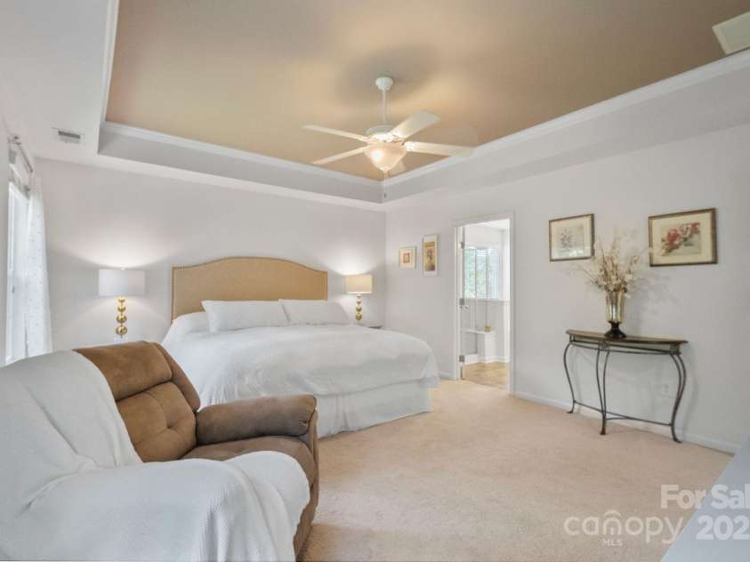 137 Branchview Drive, Mooresville, NC 28115.  MLS# CAR4273548, YatesRealty ID 27986. 
