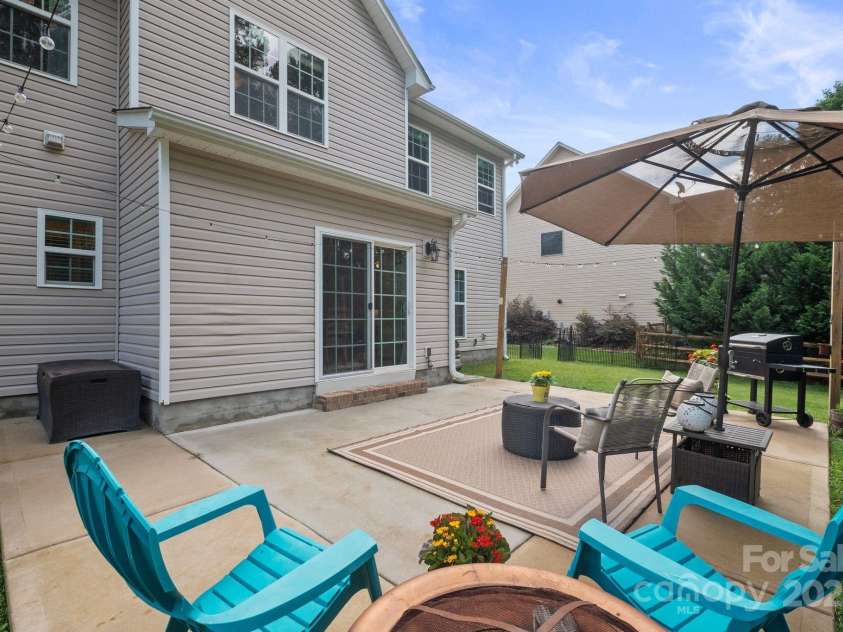 137 Branchview Drive, Mooresville, NC 28115.  MLS# CAR4273548, YatesRealty ID 27986. 