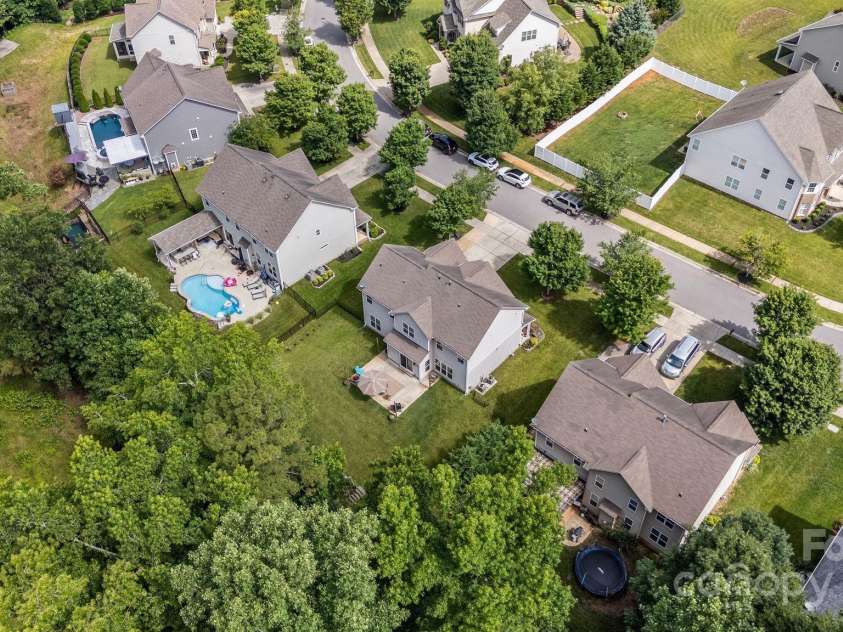 137 Branchview Drive, Mooresville, NC 28115.  MLS# CAR4273548, YatesRealty ID 27986. 