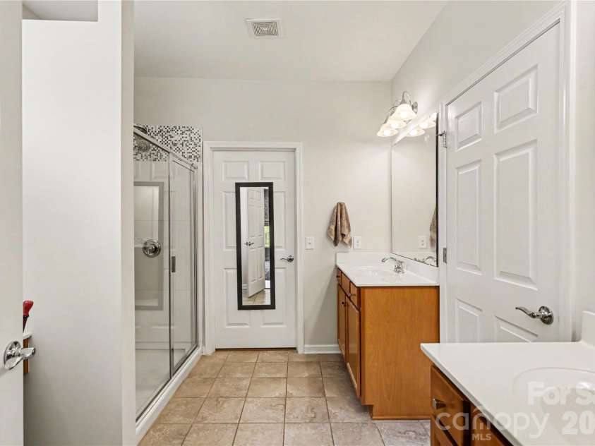 6010 Jack Thomas Drive, Indian Land, SC 29707.  MLS# CAR4386626, YatesRealty ID 27986. Primary Bathroom