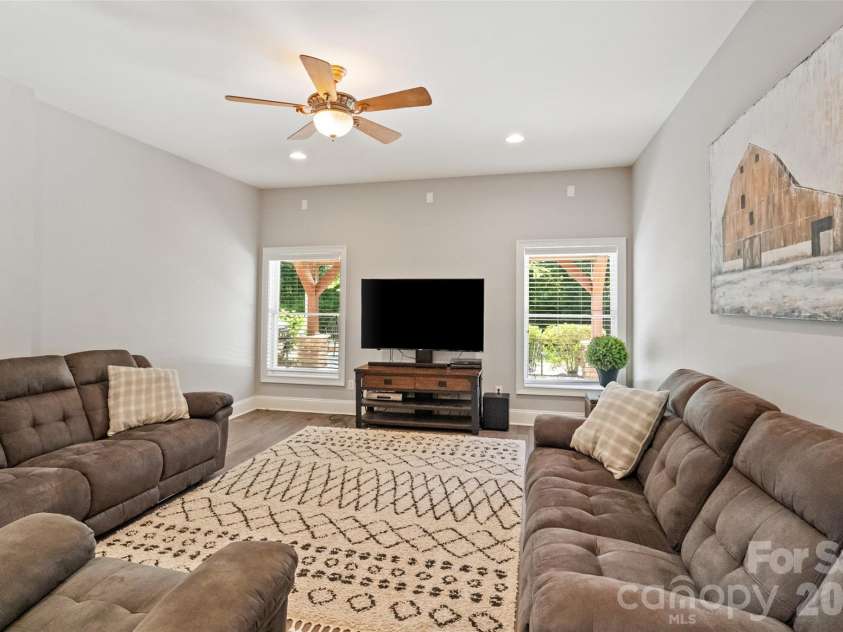 3025 Harlinsdale Drive, Rock Hill, SC 29732.  MLS# CAR4389132, YatesRealty ID 27987. 