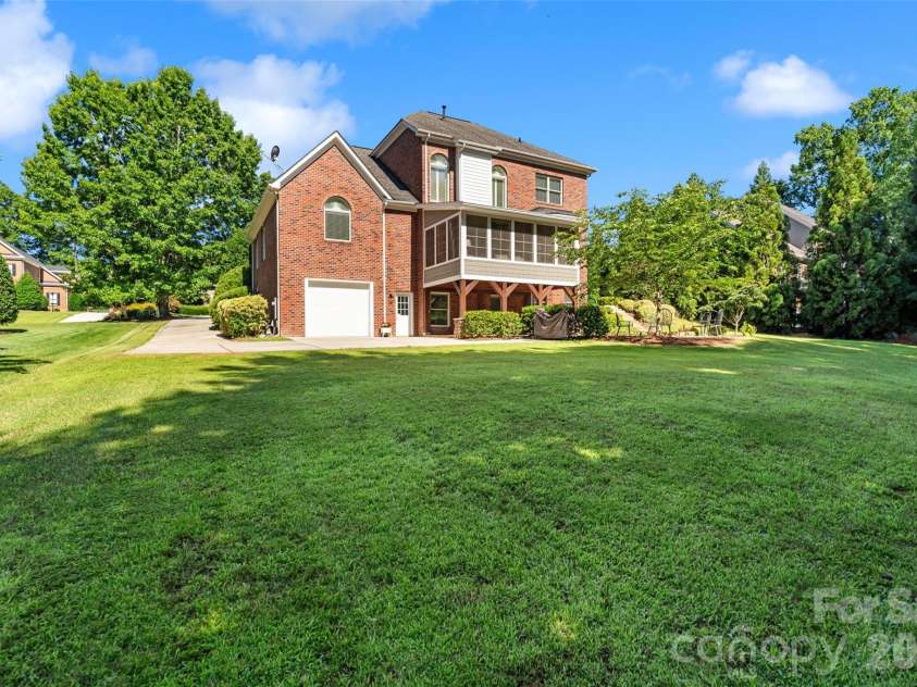 3025 Harlinsdale Drive, Rock Hill, SC 29732.  MLS# CAR4389132, YatesRealty ID 27987. 