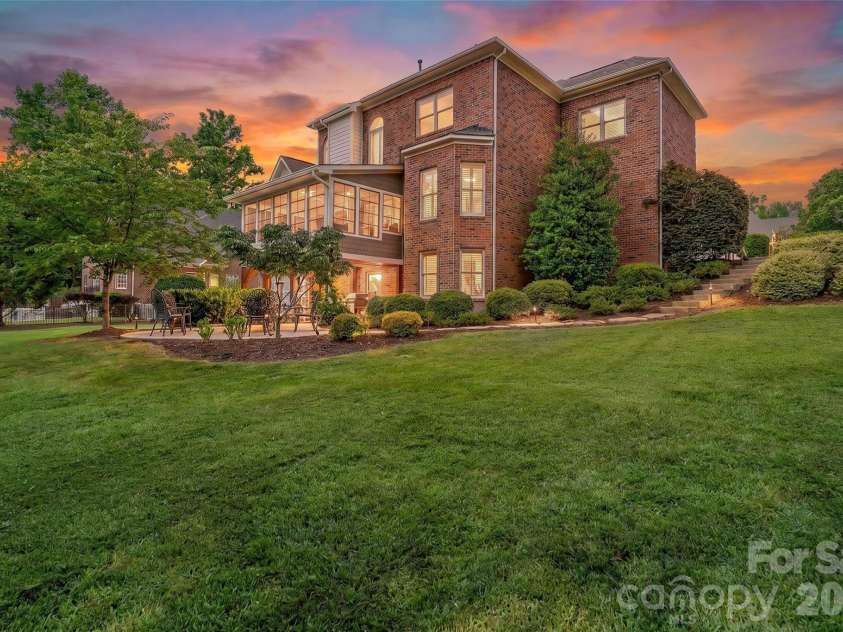 3025 Harlinsdale Drive, Rock Hill, SC 29732.  MLS# CAR4389132, YatesRealty ID 27987. 