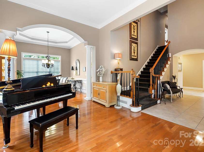 15933 Glen Miro Drive, Huntersville, NC 28078.  MLS# CAR4277902, YatesRealty ID 27988. 