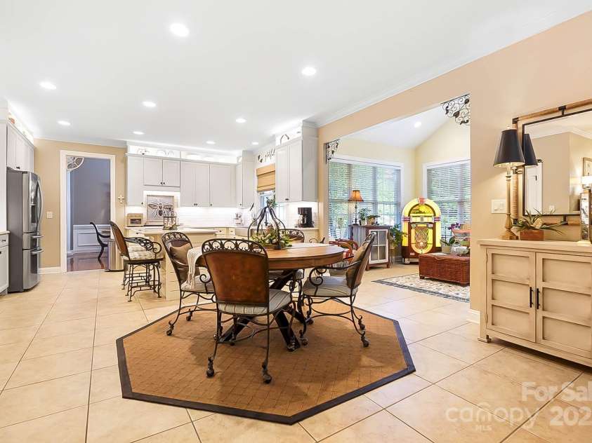 15933 Glen Miro Drive, Huntersville, NC 28078.  MLS# CAR4277902, YatesRealty ID 27988. 