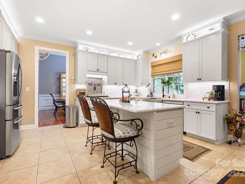 15933 Glen Miro Drive, Huntersville, NC 28078.  MLS# CAR4277902, YatesRealty ID 27988. 