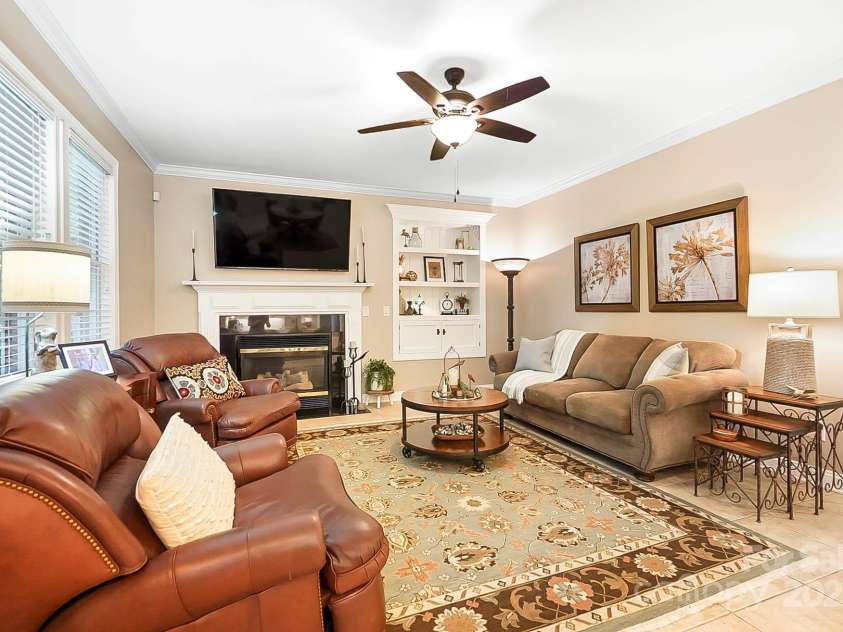 15933 Glen Miro Drive, Huntersville, NC 28078.  MLS# CAR4277902, YatesRealty ID 27988. 