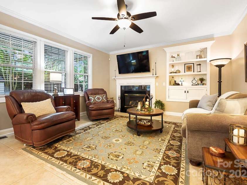 15933 Glen Miro Drive, Huntersville, NC 28078.  MLS# CAR4277902, YatesRealty ID 27988. 