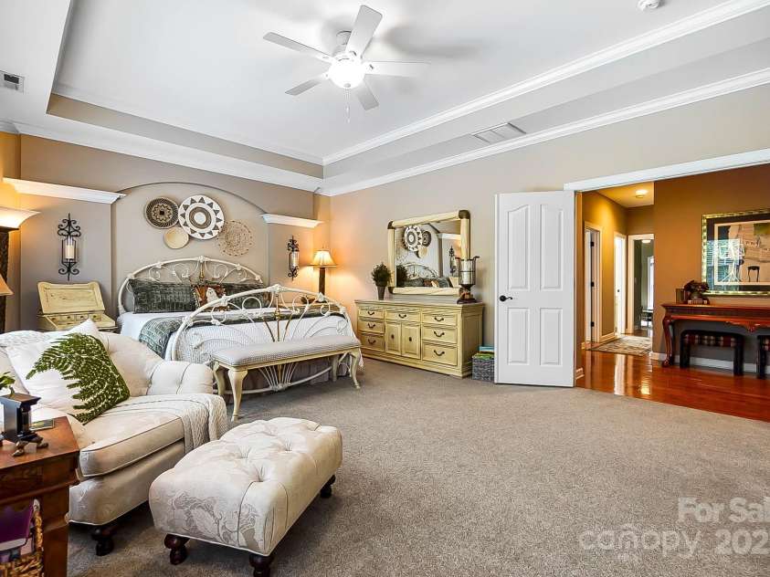15933 Glen Miro Drive, Huntersville, NC 28078.  MLS# CAR4277902, YatesRealty ID 27988. 