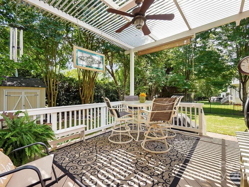 15933 Glen Miro Drive, Huntersville, NC 28078.  MLS# CAR4277902, YatesRealty ID 27988. 