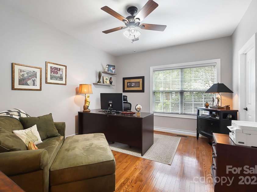 15933 Glen Miro Drive, Huntersville, NC 28078.  MLS# CAR4277902, YatesRealty ID 27988. Bedroom 1 on the main floor with Jack N Jill bathroom