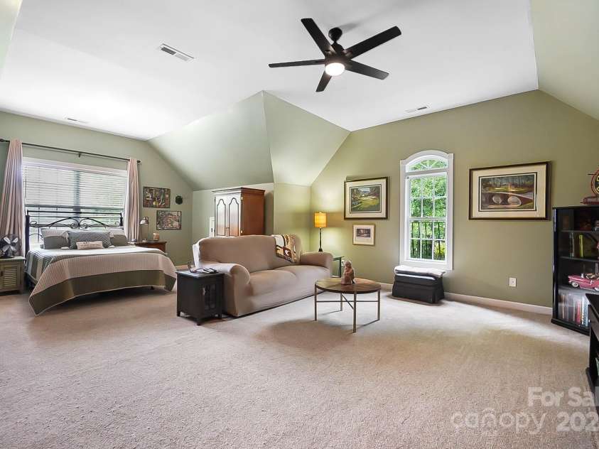 15933 Glen Miro Drive, Huntersville, NC 28078.  MLS# CAR4277902, YatesRealty ID 27988. Bonus/5th bedroom