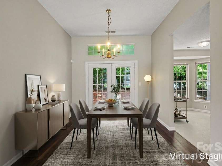 7925 Turquoise Drive, Charlotte, NC 28215.  MLS# CAR4390137, YatesRealty ID 27989. 
