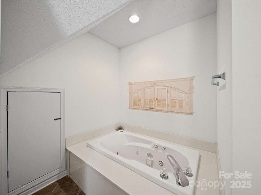 179 Delwood Court, Mount Gilead, NC 27371.  MLS# CAR4270392, YatesRealty ID 2799. 