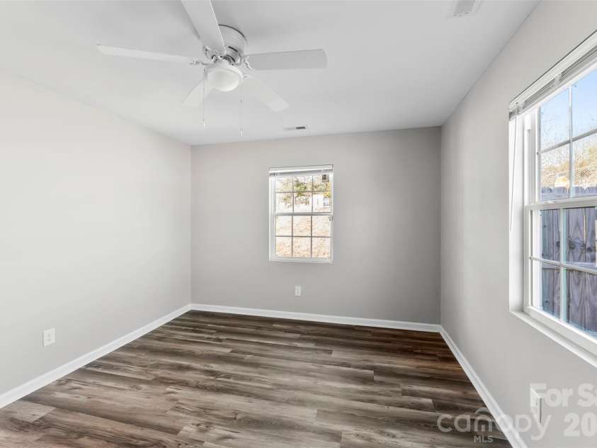 810 4th Street, Kings Mountain, NC 28086.  MLS# CAR4335671, YatesRealty ID 2799. 