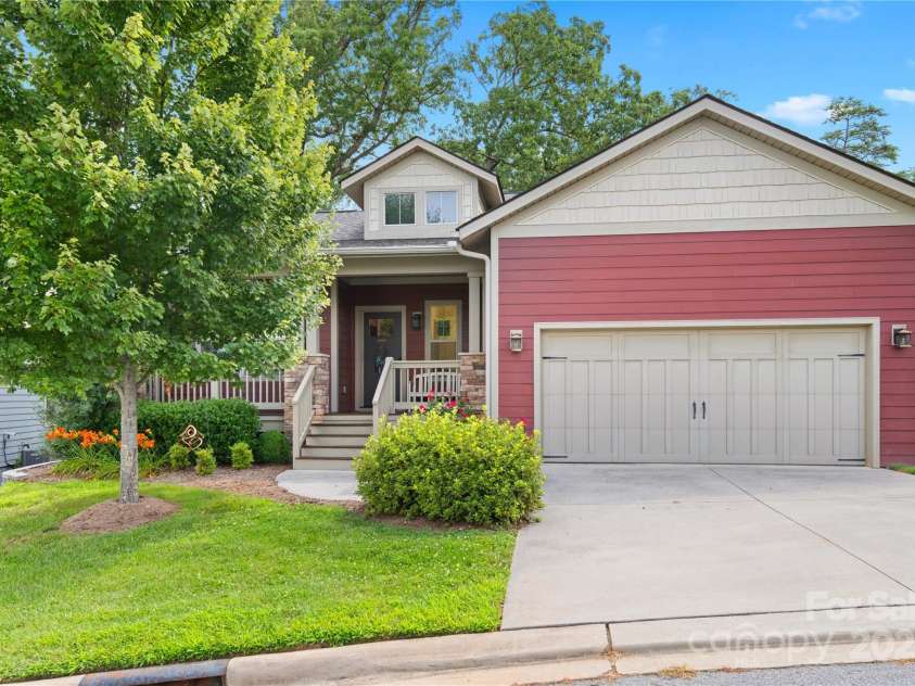 53 Loftin Street, Weaverville, NC 28787.  MLS# CAR4278510, YatesRealty ID 27991. 