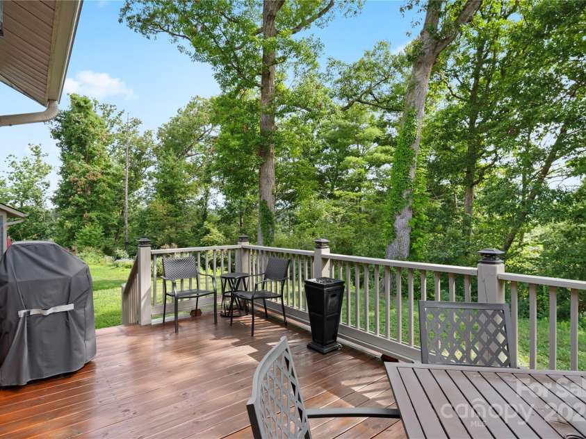 53 Loftin Street, Weaverville, NC 28787.  MLS# CAR4278510, YatesRealty ID 27991. 