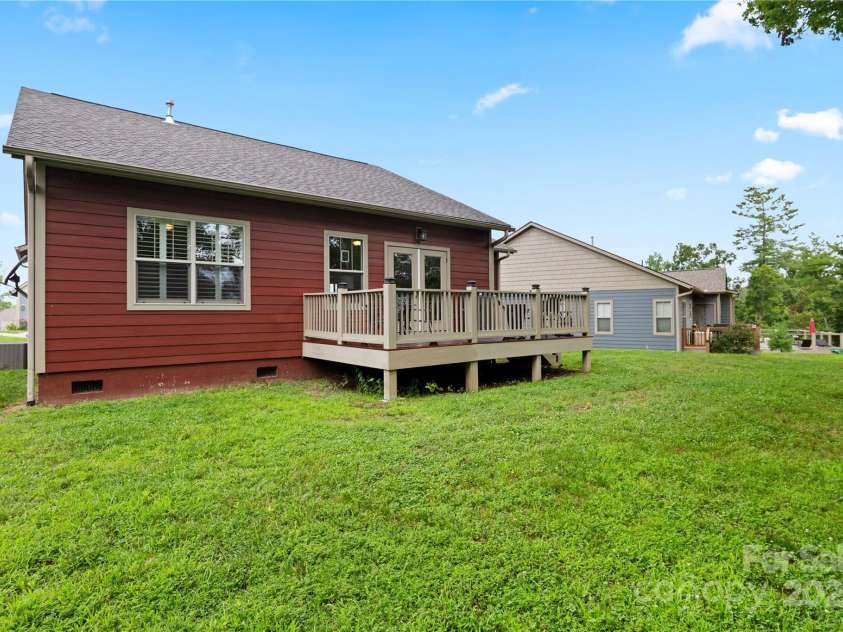 53 Loftin Street, Weaverville, NC 28787.  MLS# CAR4278510, YatesRealty ID 27991. 